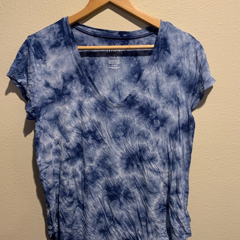 2 Tees